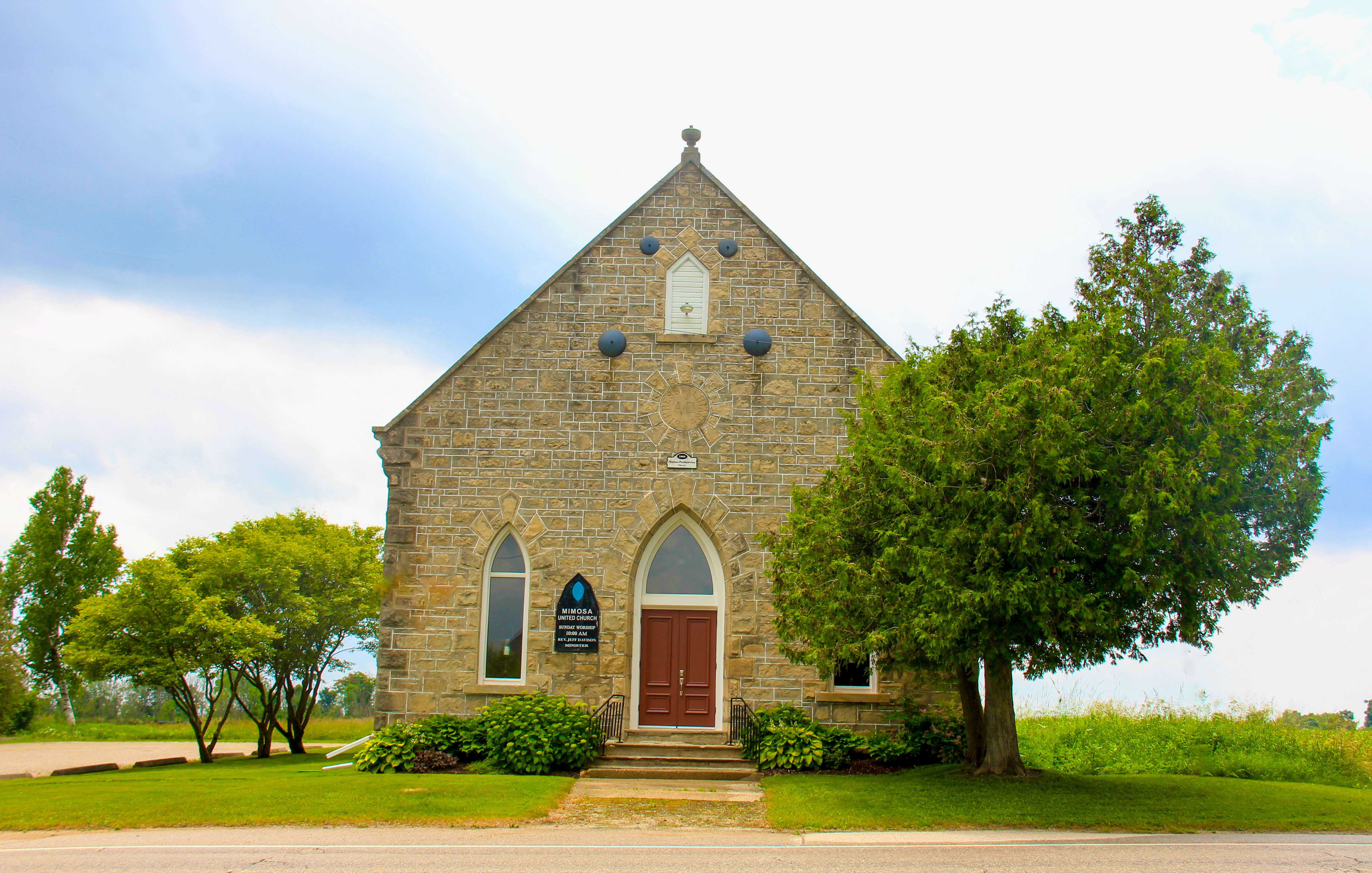 Mimosa United Church front view